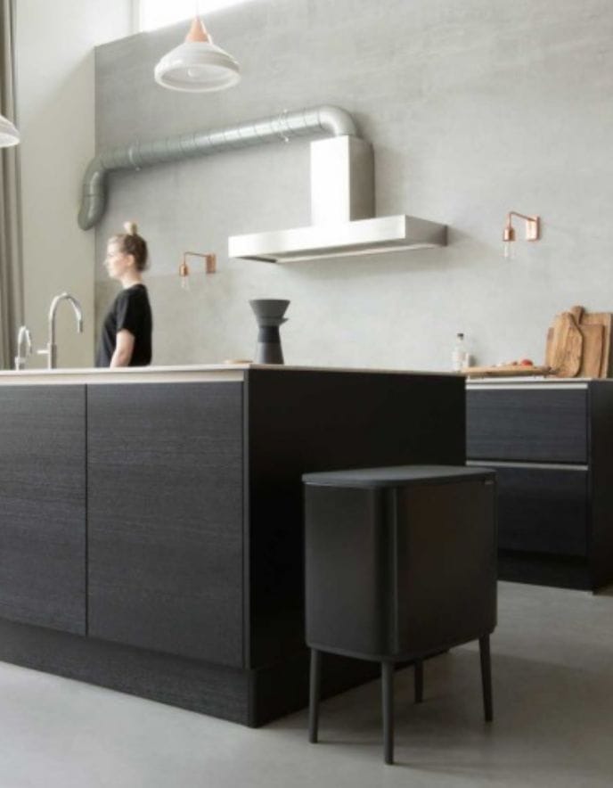 פח אשפה BRABANTIA BLASK L