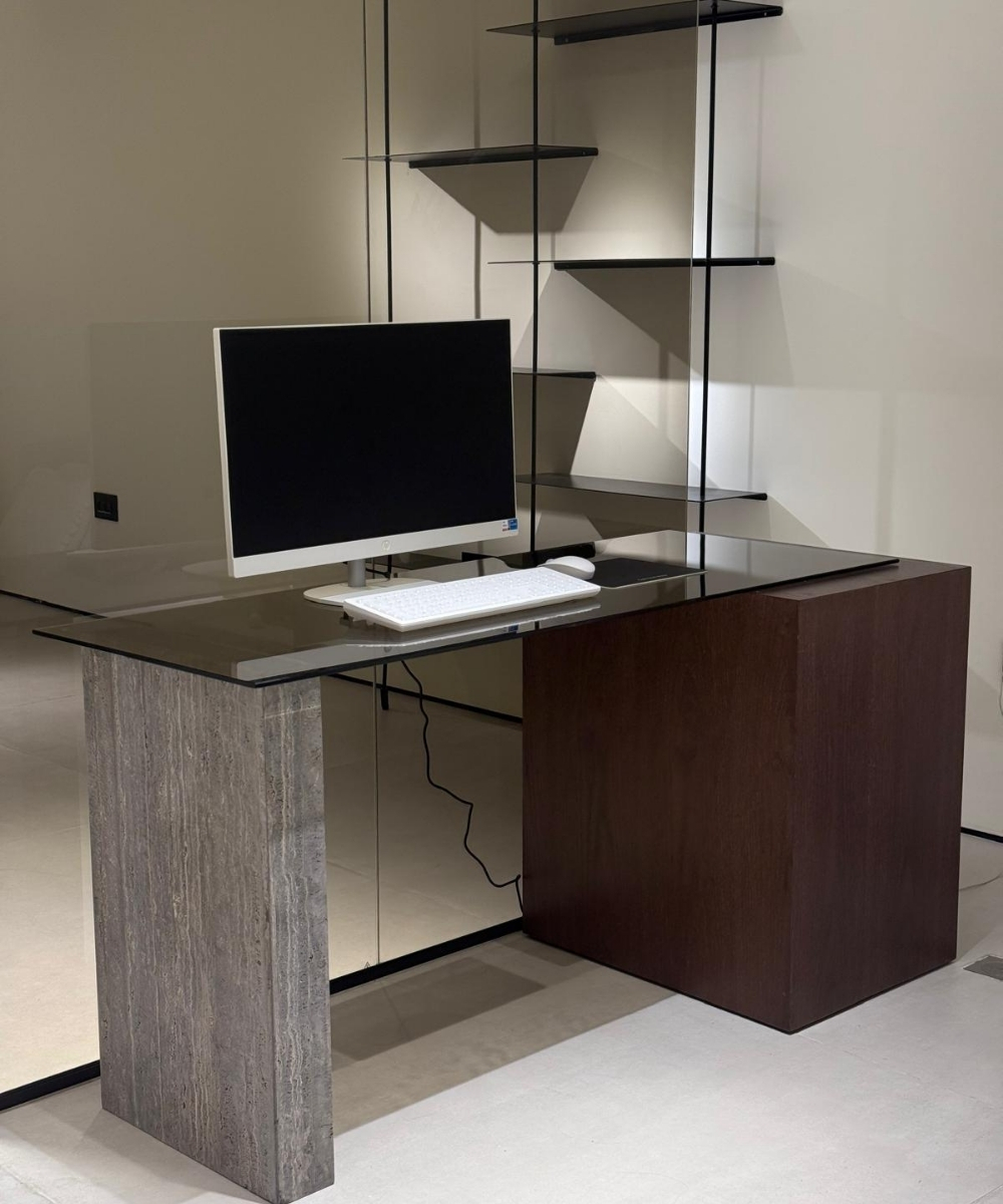 Alternative view of שולחן עבודה משולב NERO