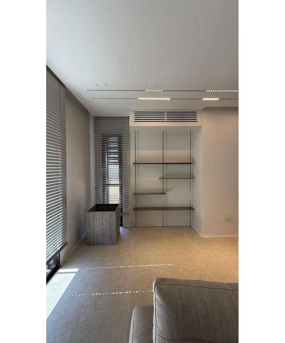 Alternative view of קונסולה METAL