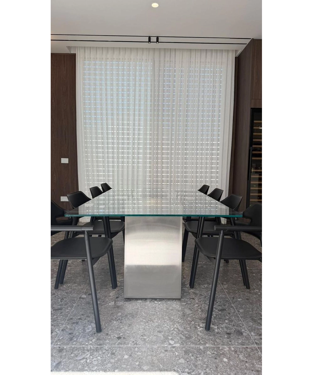 Alternative view of שולחן אוכל BLOW